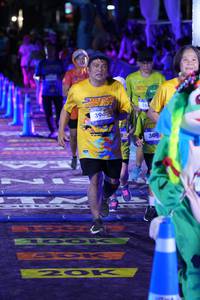 BIB: 2220, 309
                            <button type="button" onclick="openModal(26224469)" class="btn btn-primary btn-sm float-right btn-popup" data-toggle="modal" data-target=".modal-high-quality">
                        <i class="fas fa-shopping-cart"></i> Add to Cart
                    </button>
                                            <button type="button" onclick="isThisMe(26224469, true)" class="btn btn-success btn-sm float-right btn-popup btn-isme hidden" data-toggle="tooltip" data-placement="bottom" title="นี่คือรูปของคุณใช่ไหม คลิกที่นี่เพื่อเอาเข้าอัลบั้ม">
                        <i class="fas fa-plus"></i> Add to album
                    </button>
                    <button type="button" onclick="isThisMe(26224469, false)" class="btn btn-warning btn-sm float-right btn-popup btn-isnotme hidden">
                        <i class="fas fa-ban"></i> Remove from album
                    </button>